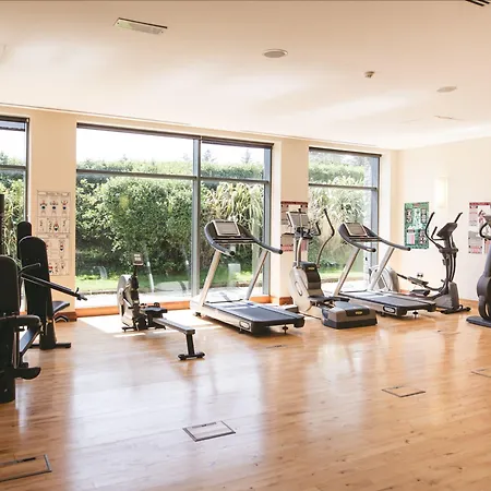 Parknasilla & מלון סנים