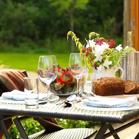 Parknasilla & מלון